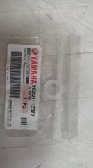 YAMAHA SÜPER TENERE ORİJİNAL ÖN CAM PULU 90201-123F2
