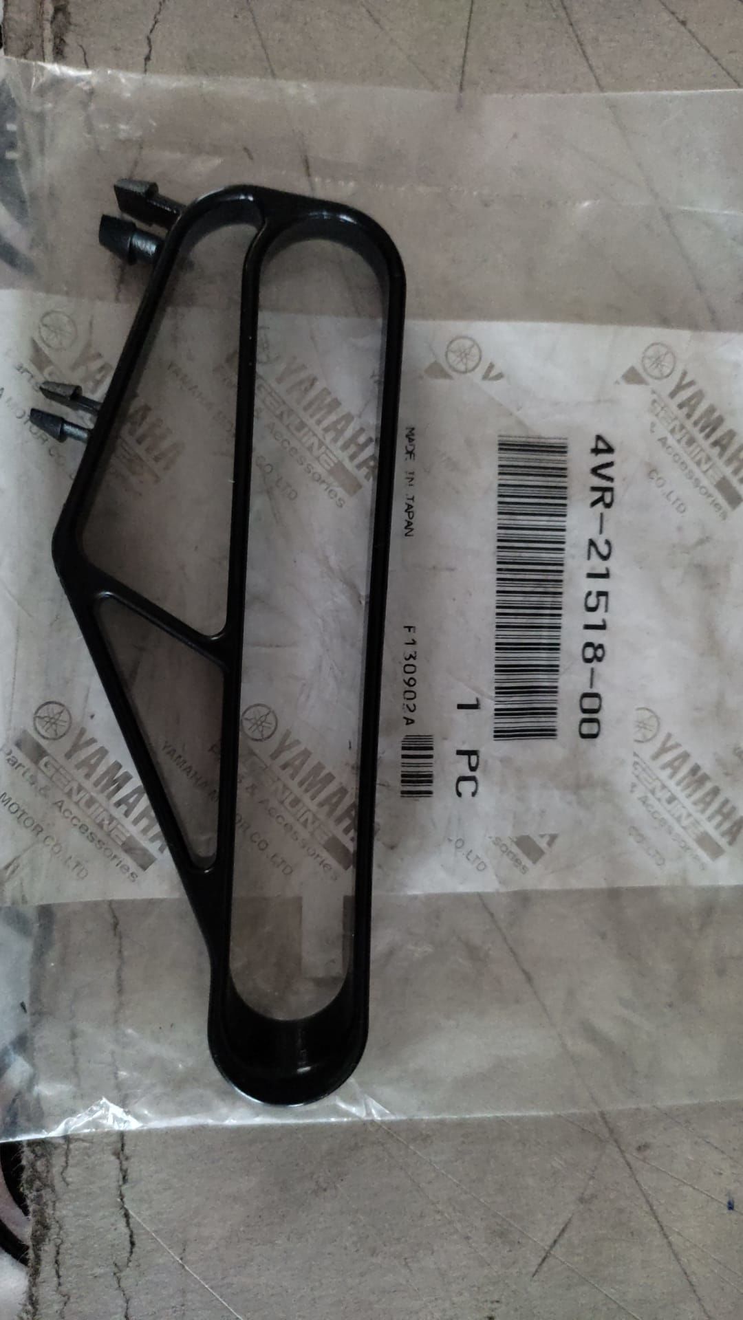 YAMHA XV 650 ORİJİNAL ÇAMURLUK YAN KABLO TUTUCU 4VR-21518-00